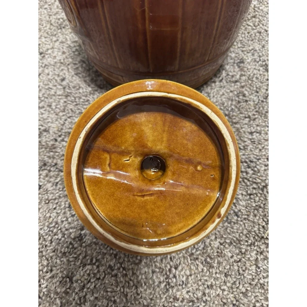 1950's McCoy Ceramic Whiskey Barrel Cookie Jar with Lid made in the USA/Vintage